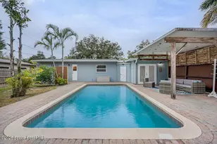 739 Bonnie Cir, Melbourne, FL 32901 - Photo 2