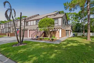 751 Greenwood Manor Cir, West Melbourne, FL 32904 - Photo 2