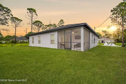354 Halloran Street SE, Palm Bay, FL 32909 - Photo 2
