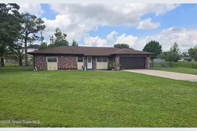 502 Australian Road NW, Palm Bay, FL 32907 - Photo 4