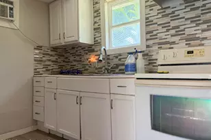 329 Pine Ave, Cocoa, FL 32922 - Photo 2