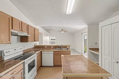 660 Palm Drive, Satellite Beach, FL 32937 - Photo 8