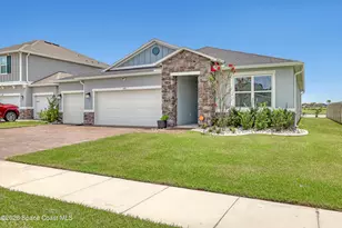 476 Glaspell Cir SE, Palm Bay, FL 32909 - Photo 2