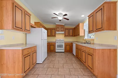 264 Holiday Park Boulevard NE, Palm Bay, FL 32907 - Photo 8