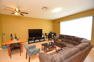 1327 Salem Orchard Ln, Brandon, FL 33510 - Photo 12