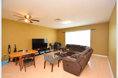 1327 Salem Orchard Lane, Brandon, FL 33510 - Photo 14