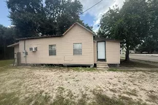 108 S Palm Ave, Titusville, FL 32796 - Photo 2