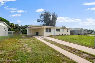 2054 Maid Marian Ln, Melbourne, FL 32935 - Photo 2
