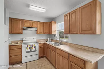 808 Cedar Drive, Melbourne, FL 32901 - Photo 6