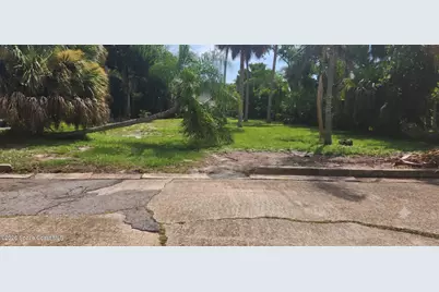 1407 Indian River Avenue, Titusville, FL 32780 - Photo 4
