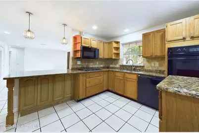 1202 Yacht Club Boulevard, Satellite Beach, FL 32937 - Photo 10
