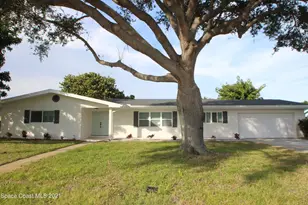 580 Pine Tree Dr, Indialantic, FL 32903 - Photo 1