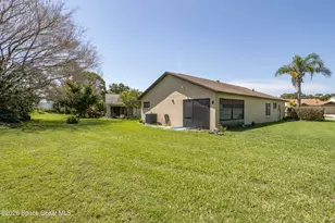 367 Cypress Point Dr, Melbourne, FL 32940 - Photo 22