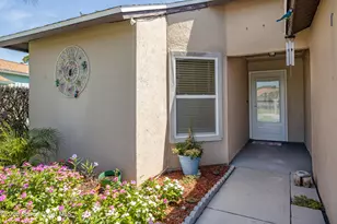 367 Cypress Point Dr, Melbourne, FL 32940 - Photo 4