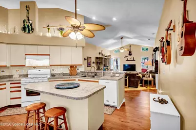 2400 Bent Pine Street, Melbourne, FL 32935 - Photo 12