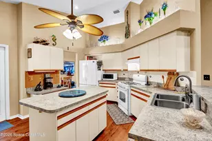 2400 Bent Pine St, Melbourne, FL 32935 - Photo 10