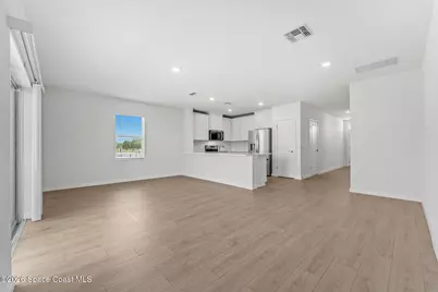 9732 Venetian Square, Vero Beach, FL 32966 - Photo 16