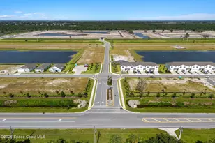 9732 Venetian Sq, Vero Beach, FL 32966 - Photo 46