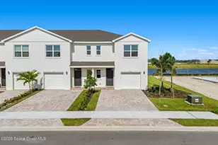 9732 Venetian Sq, Vero Beach, FL 32966 - Photo 1