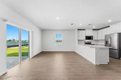9732 Venetian Square, Vero Beach, FL 32966 - Photo 8