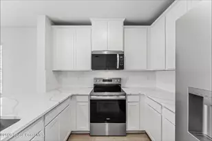 9732 Venetian Sq, Vero Beach, FL 32966 - Photo 12