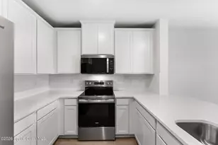 9734 Venetian Sq, Vero Beach, FL 32966 - Photo 10