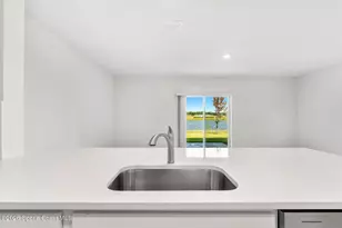 9734 Venetian Sq, Vero Beach, FL 32966 - Photo 8