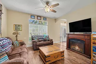 671 Americana Blvd NW, Palm Bay, FL 32907 - Photo 4