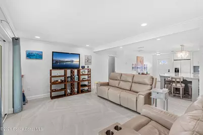 565 W Gateway Court, Merritt Island, FL 32952 - Photo 10