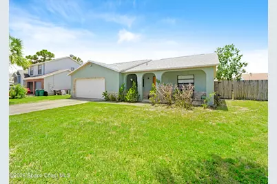 192 Cinnamon Bay Lane, Melbourne, FL 32901 - Photo 2
