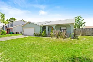 192 Cinnamon Bay Ln, Melbourne, FL 32901 - Photo 2