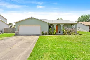 192 Cinnamon Bay Ln, Melbourne, FL 32901 - Photo 1