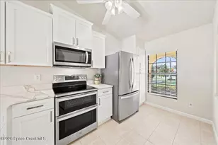 770 Luminary Cir, Melbourne, FL 32901 - Photo 10