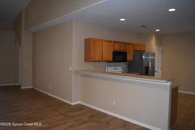 1040 Venetian Drive #203, Melbourne, FL 32904 - Photo 6