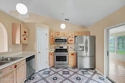 2781 Maderia Circle, Melbourne, FL 32935 - Photo 10