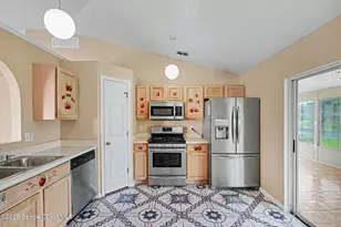 2781 Maderia Cir, Melbourne, FL 32935 - Photo 10