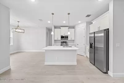 3373 Fitzpatrick Avenue SW, Palm Bay, FL 32908 - Photo 6