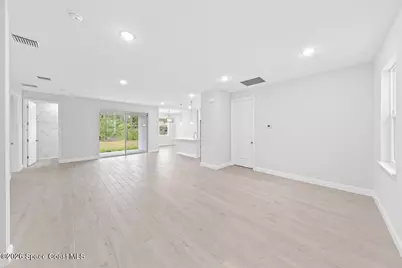 3373 Fitzpatrick Avenue SW, Palm Bay, FL 32908 - Photo 4