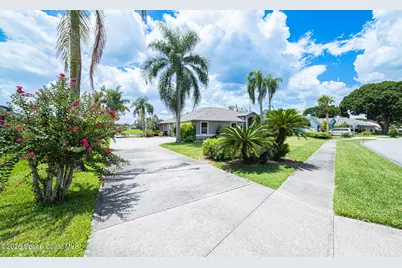 211 Lake Shore Drive, Merritt Island, FL 32953 - Photo 38