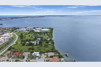 809 W Central Boulevard, Cape Canaveral, FL 32920 - Photo 76