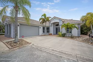 809 W Central Blvd, Cape Canaveral, FL 32920 - Photo 6