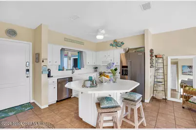 5010 Harmony Circle #306, Vero Beach, FL 32967 - Photo 4