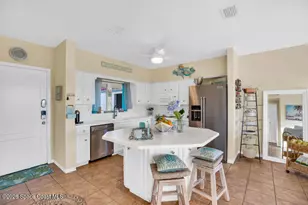 5010 Harmony Cir, Vero Beach, FL 32967 - Photo 4
