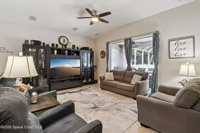 409 Gardendale Circle SE, Palm Bay, FL 32909 - Photo 4