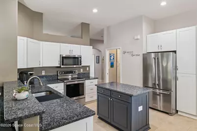 409 Gardendale Circle SE, Palm Bay, FL 32909 - Photo 10