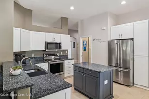 409 Gardendale Cir SE, Palm Bay, FL 32909 - Photo 10
