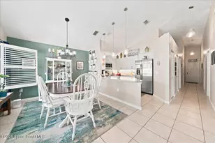 3895 Veranda Ct, Melbourne, FL 32901 - Photo 6