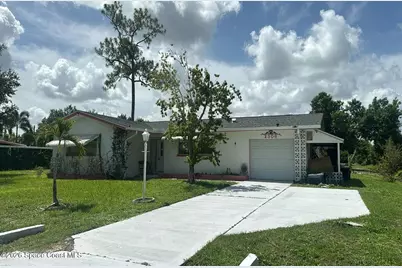 2306 Ephraim Avenue, Fort Myers, FL 33908 - Photo 2