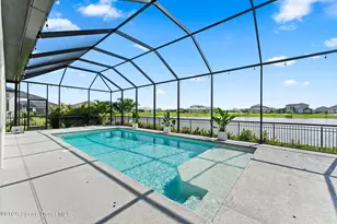 2724 Pelagornis Dr, Melbourne, FL 32940 - Photo 2