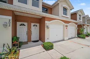 1030 Venetian Dr, Melbourne, FL 32904 - Photo 10